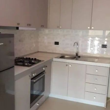 Apartament Skela Pelivan Leskaj - Big House *